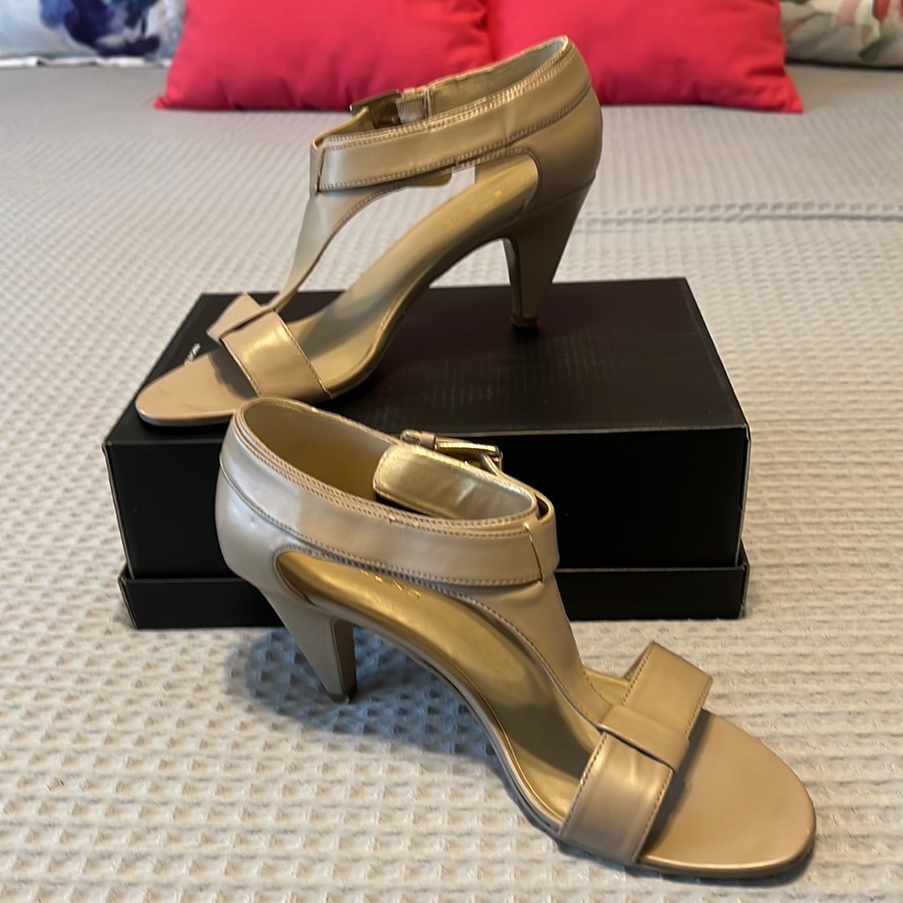 Bandolino Sandals